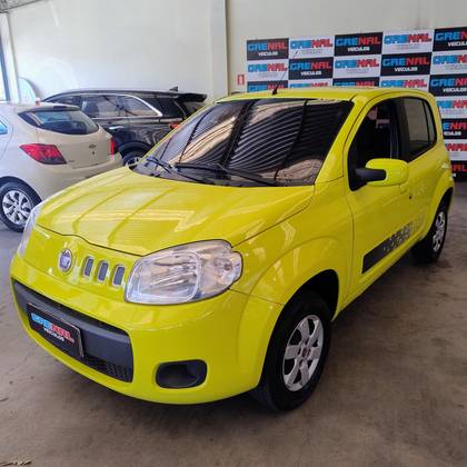 FIAT UNO 1.0 VIVACE 8V FLEX 4P MANUAL FIAT UNO 1.0 VIVACE 8V FLEX 4P MANUAL